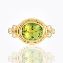 Load image into Gallery viewer, 18K Classic Horizontal Oval Ring