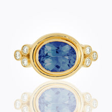 Load image into Gallery viewer, 18K Classic Horizontal Oval Ring